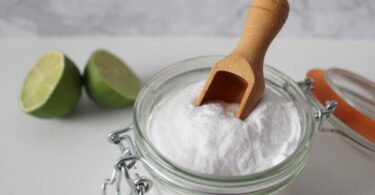 Crème de bicarbonate de soude, où l'utiliser à la maison : elle nettoie tout