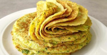 Avec des courgettes et des pommes de terre : c'est ainsi que je prépare les crêpes | Ainsi préparées, elles sont encore meilleures | Seulement 190 Kcal !